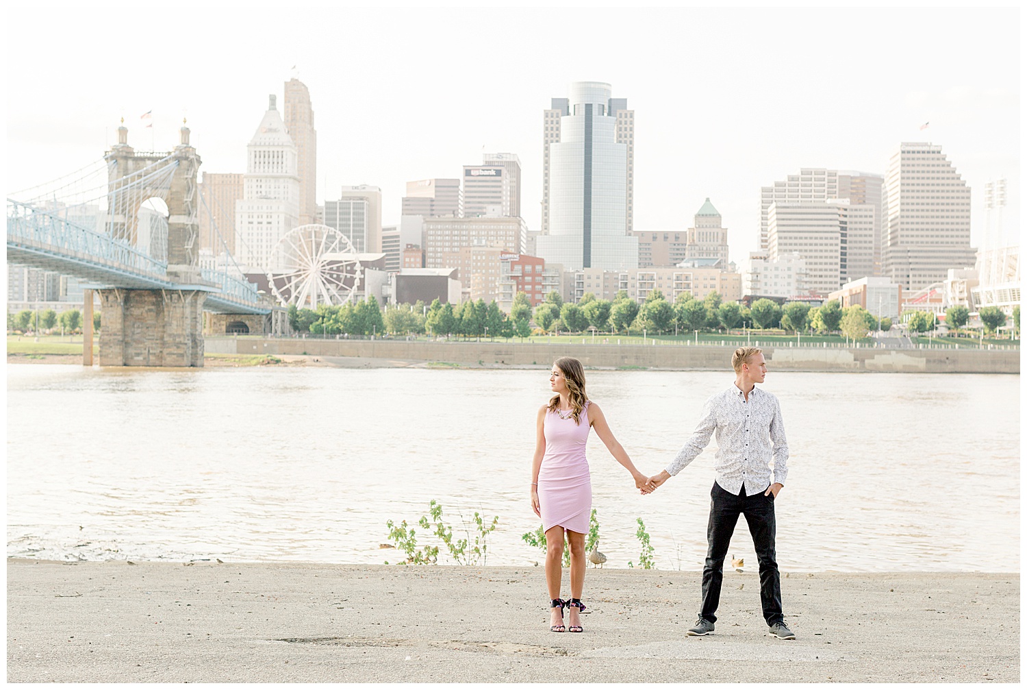 Cincinnati_Covington_Kentucky_engagement_alms_park_John_Roebling_Bridge_Ohio_River_Kate_Mannella_Photography
