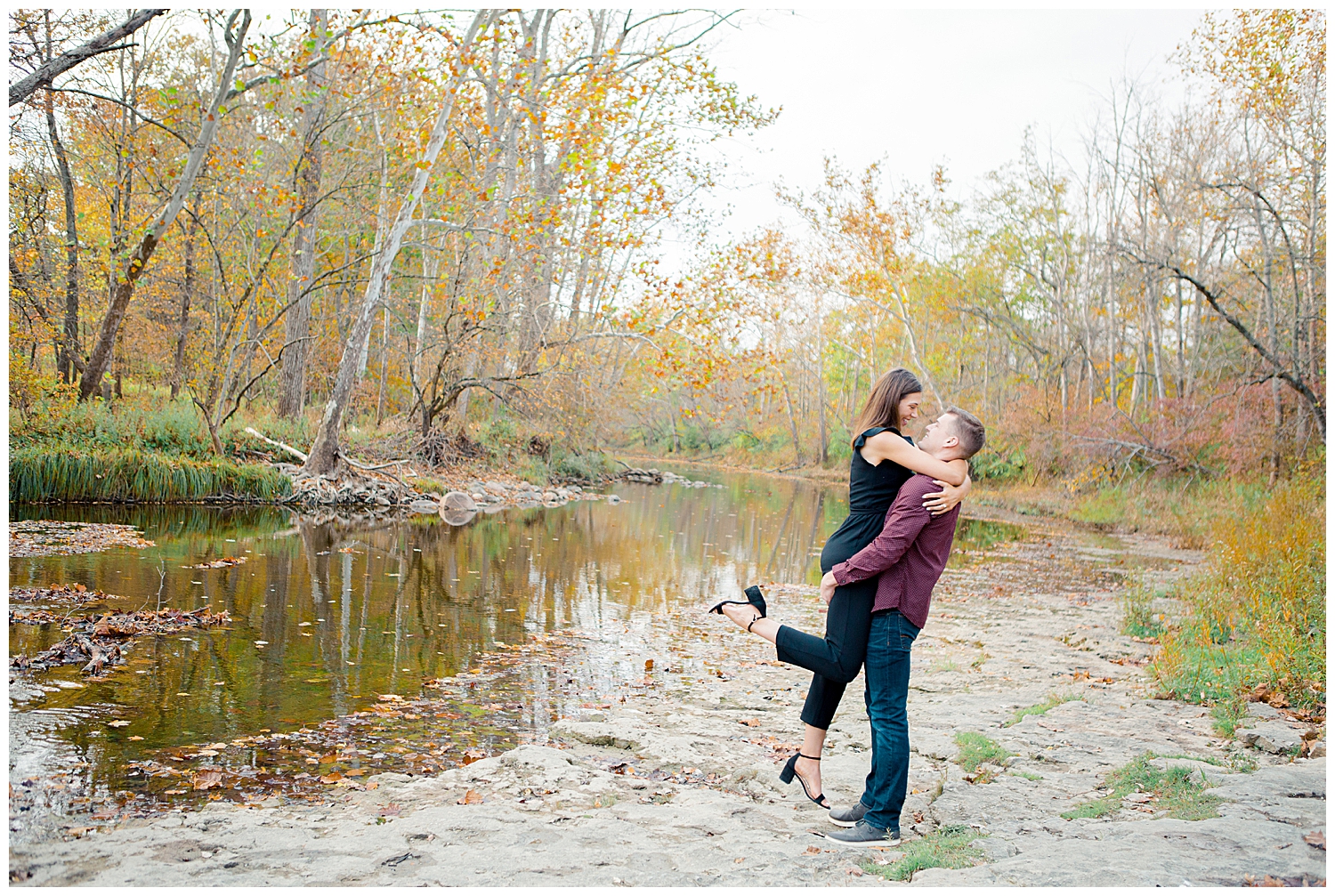StillWater_Prairie_Reserve_Covington_Autumn_Ohio_Engagement_Portraits_Kate_Mannella_Photography